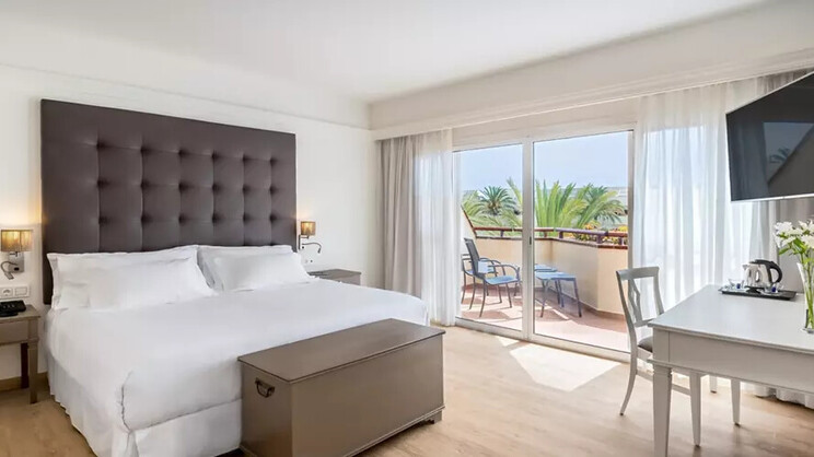 Barcelo Corralejo Bay